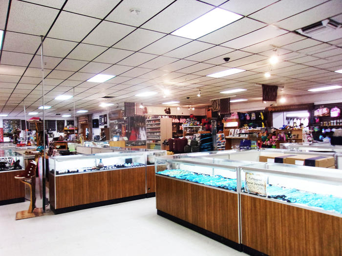 アメリカ】オリジナルのインディアンジュエリーに出会う旅 | たびこふれ